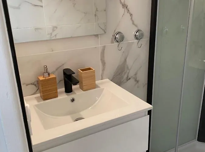 Vue Sur L'eau Apartment