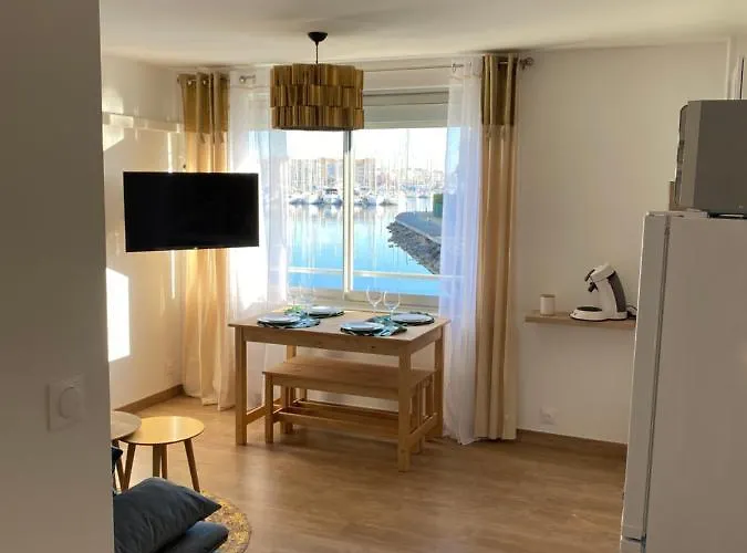 Vue Sur L'eau * Agde