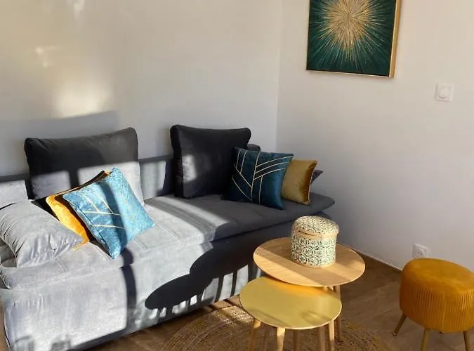 Vue Sur L'eau * Agde